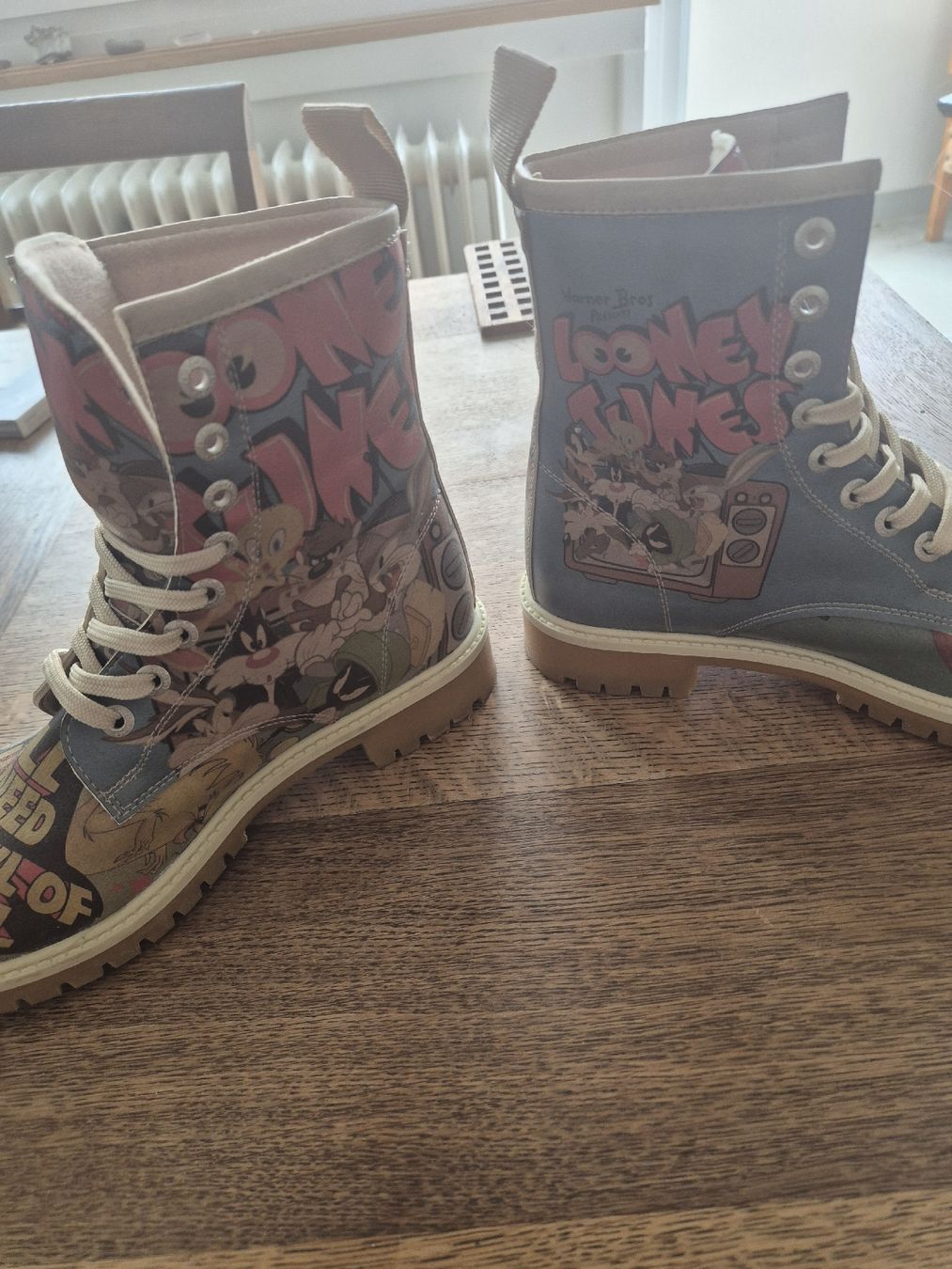 Scarpe da uomo: Stiefel Looney Tunes – Nuovo (secondo la descrizione) da Bern venduto da cfc3 4