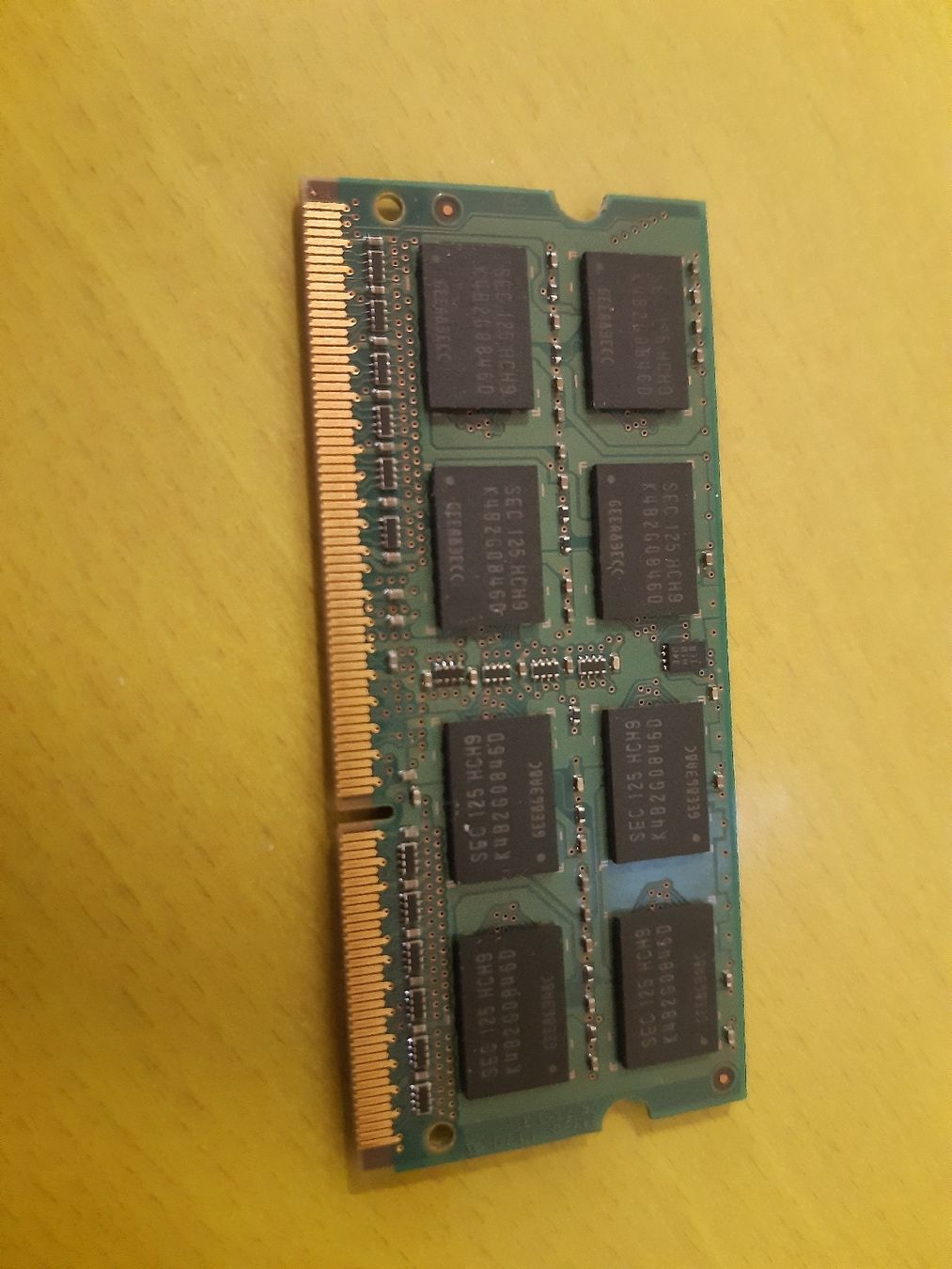 Samsung Memoria / RAM: Samsung 4gb 2Rx8 PC3 10600S RAM – Usato da Flawil venduto da rcnkr 1