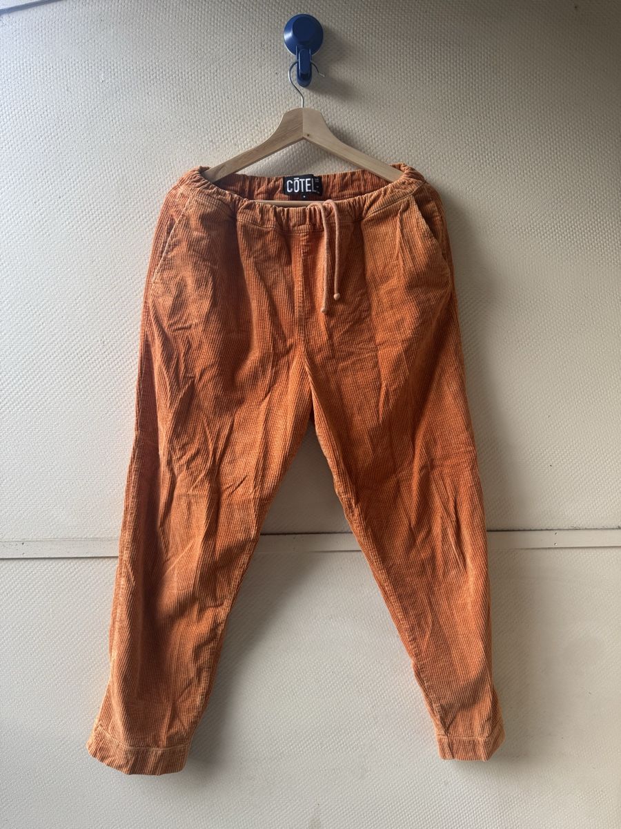 Hosen: Côtelé Paris Cord Hose – Gebraucht aus Zürich von lad_lv9c 1