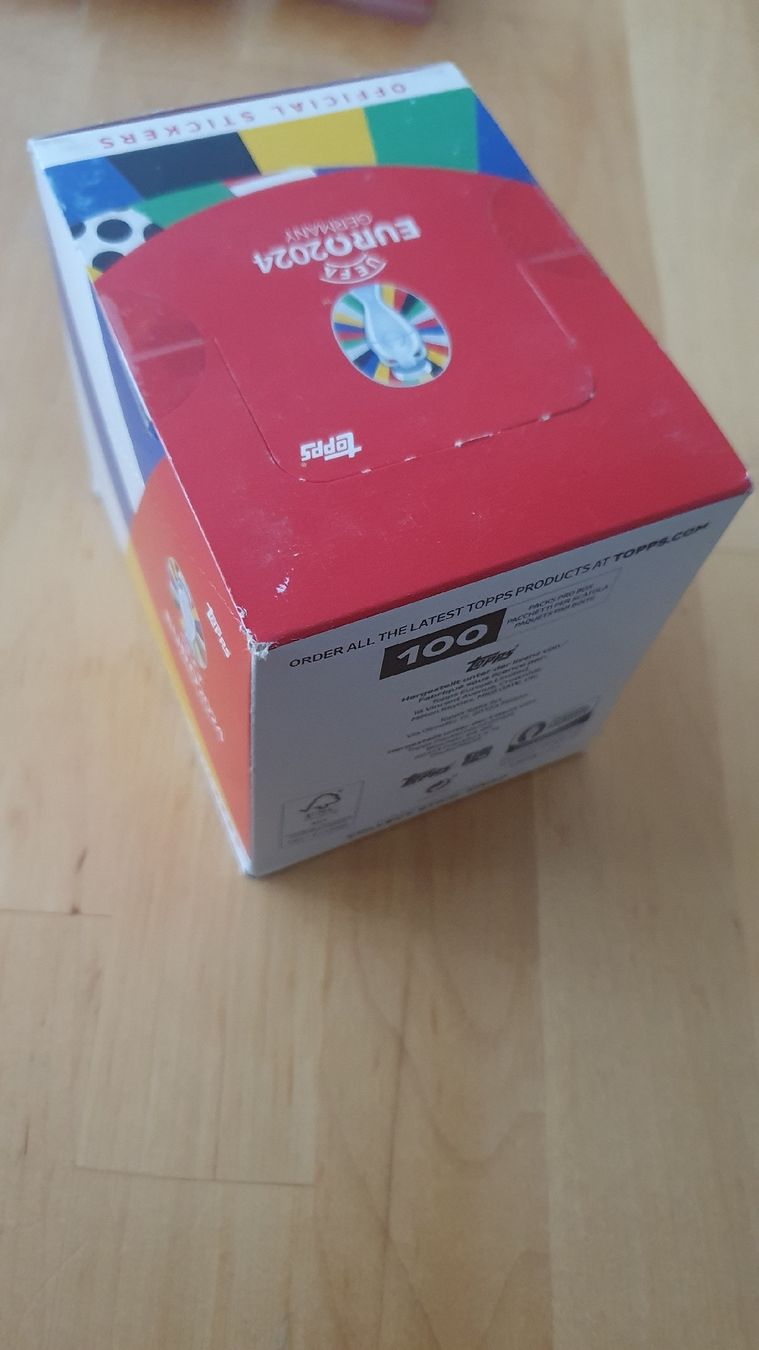 Topps Carte collezionabili: Uefa euro 2024 Germany Sticker box – Nuovo e nell'imballaggio originale da Winterthur venduto da Bugsy71 2