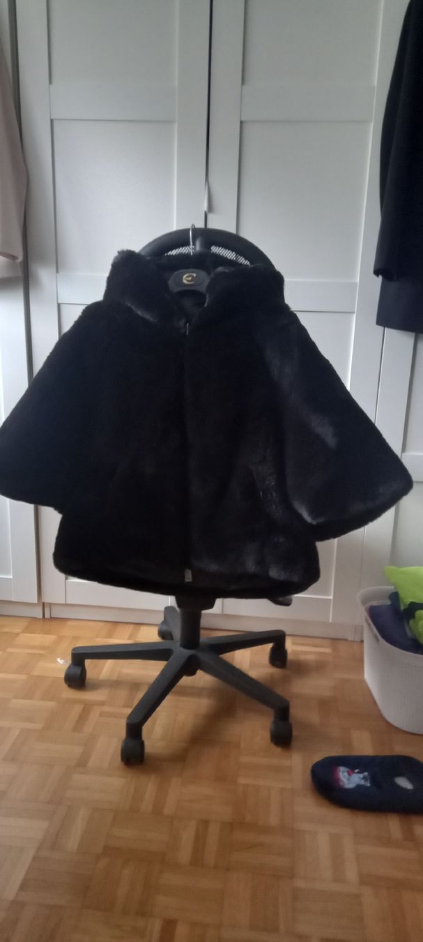 Giacche: Kunstpelz Jack reversible – Usato da Bachenbülach venduto da Dominik-20 2