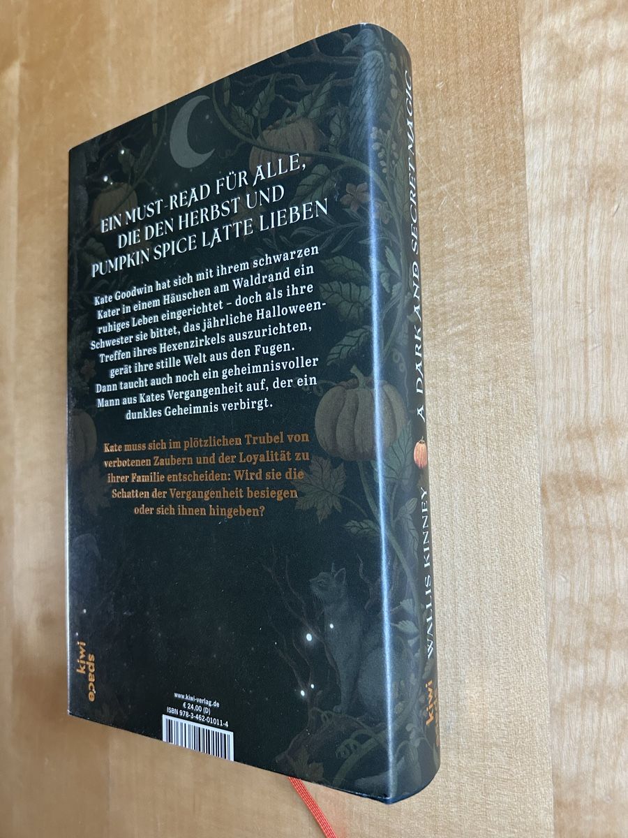 Libri: Wallis Kinney - a dark and secret Magic - mit Farbschnitt – Usato da Riniken venduto da KreativImKopf 2