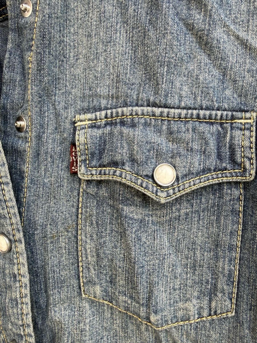 Blusen: Jeans Bluse Levis Gr. XS – Gebraucht aus Rorbas von Zunnii 2