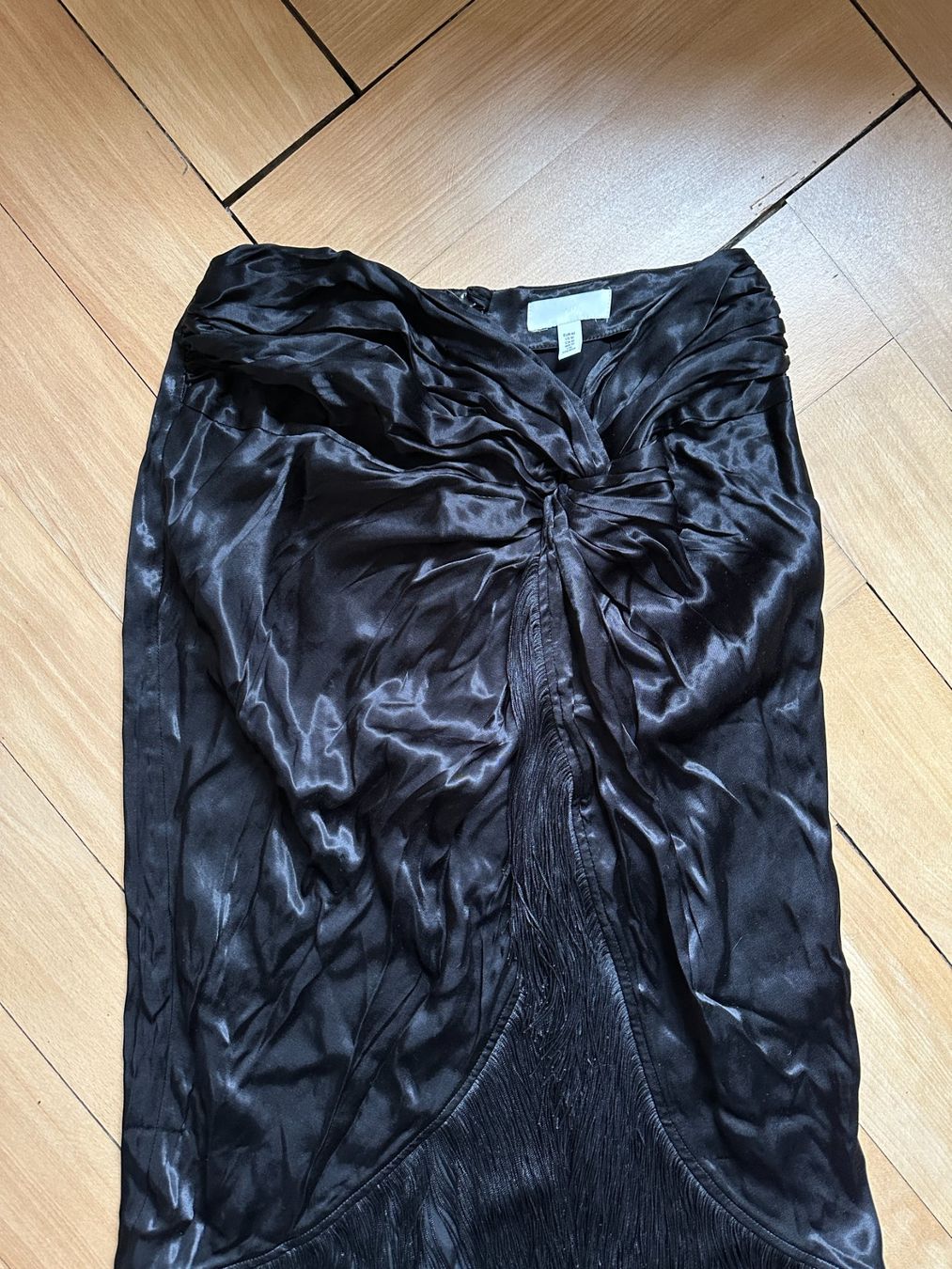 H&M Gonne: Satin Fransen Rock schwarz 42 – Usato da Zürich venduto da Diazaio 1
