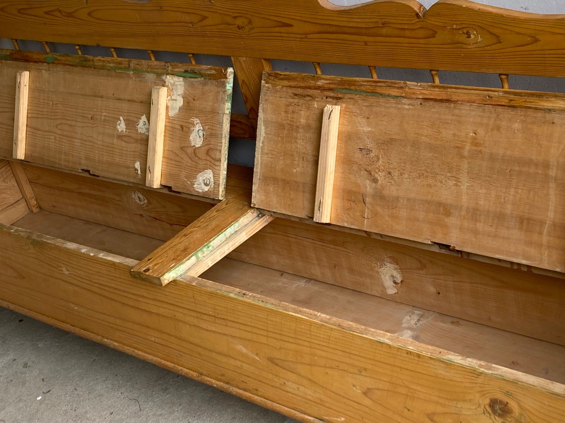 Bancs: Holzbank antik – D'occasion à Küttigen par MiomeinMio 2