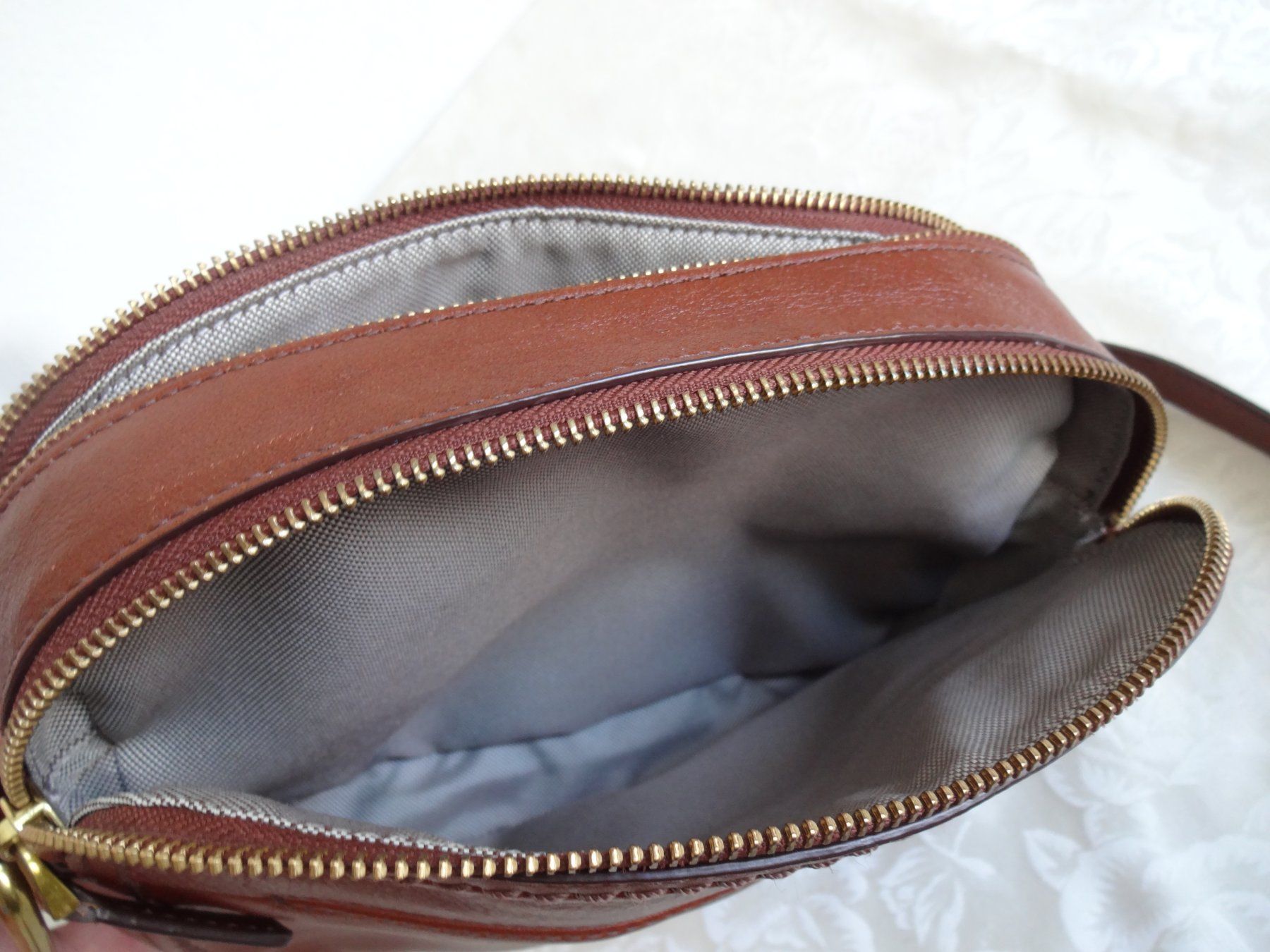Fossil Borse da donna: Leder"" FOSSIL ""Braunes Umhängetasche; – Nuovo (secondo la descrizione) da Frauenfeld venduto da Riaa 5