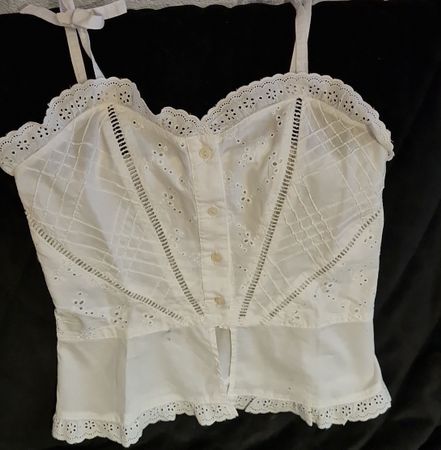 Weisses Sommer Top mit Spitze, Grösse S - Neuwertig!