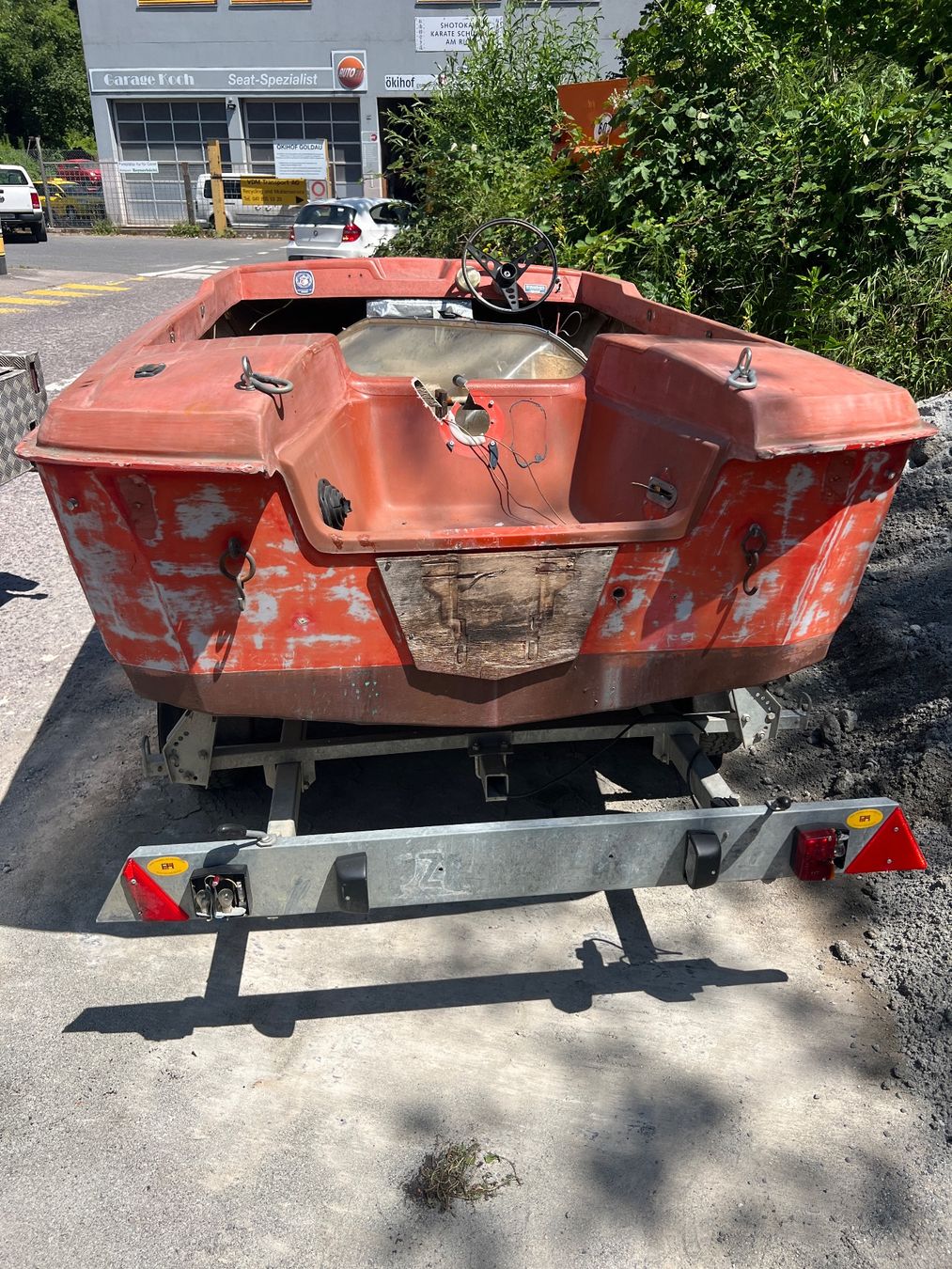 Barche: Ibis Boot mit Trailer (zur Aufbereitung oder Ersatzteil) – Usato da Egg b. Zürich venduto da SwissTradingAgency 2