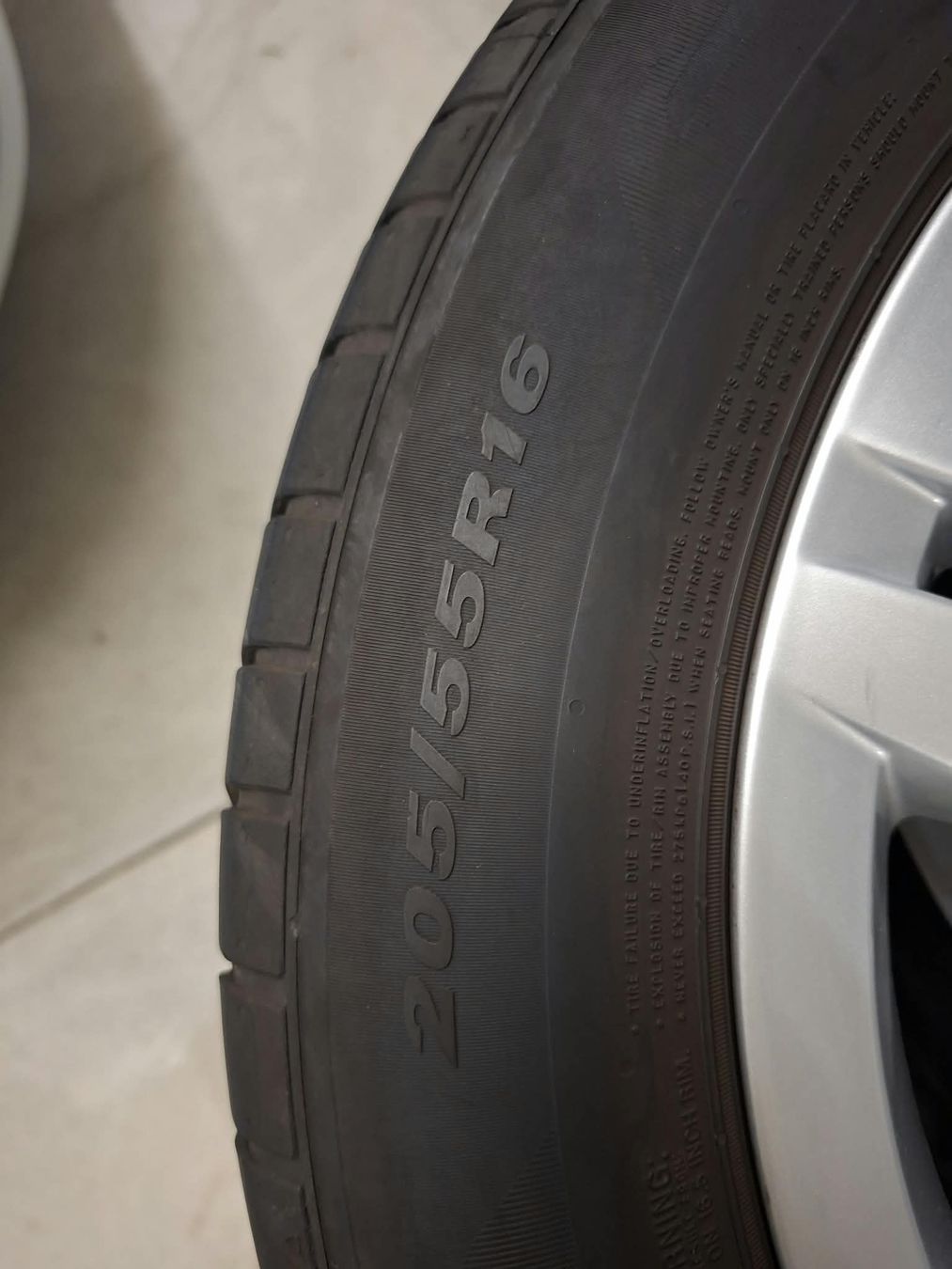 Volkswagen Cerchioni: Felgen mit Sommerreifen – Usato da Oetwil am See venduto da miro.simi 2