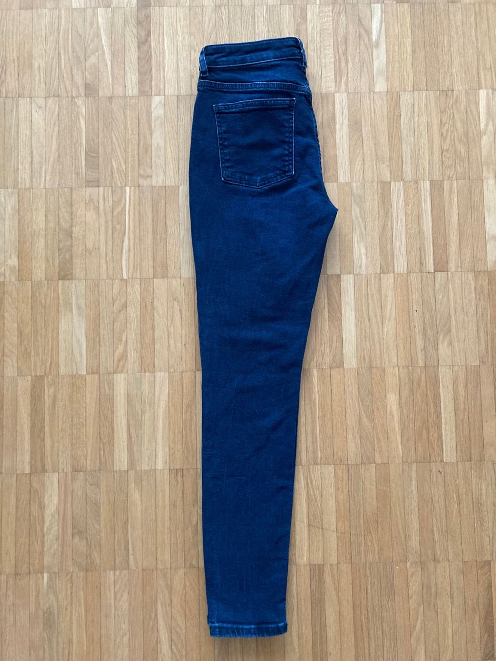 Comma Jeans: Stylische Comma Jeans - Gr. 34 – Nuovo (secondo la descrizione) da Basel venduto da Nofretete39 4