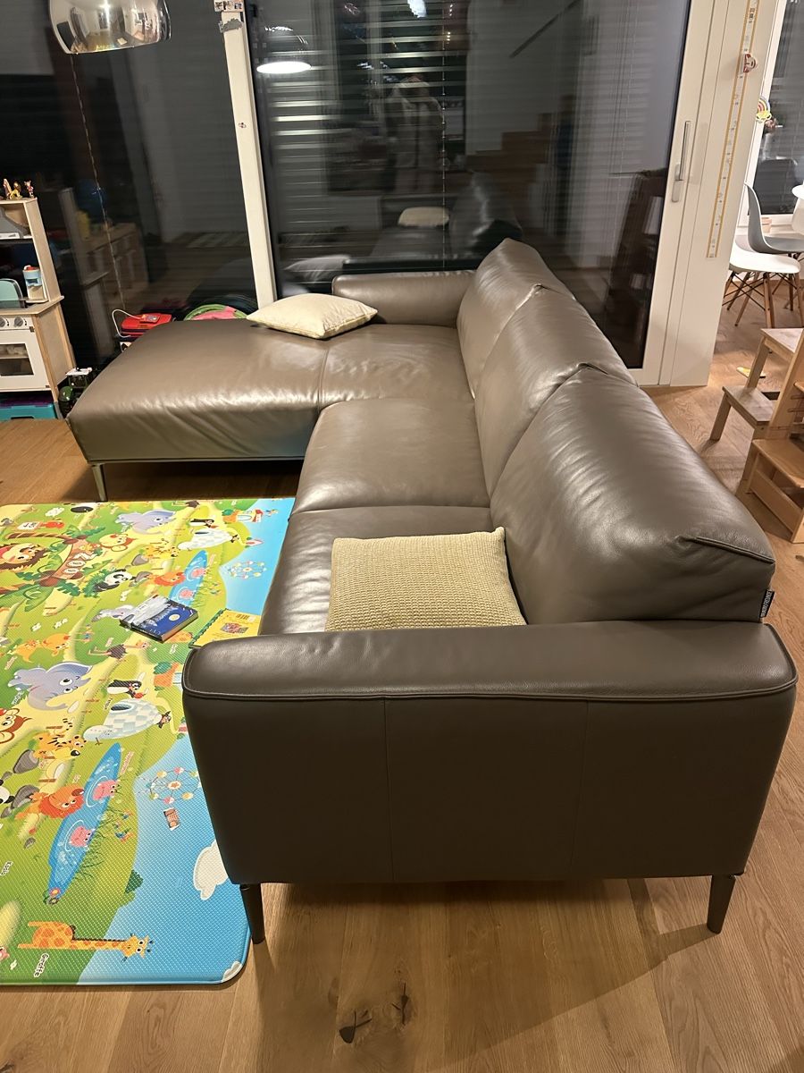 Divani: RAUM.FREUNDE Designer-Sofa - Top Zustand, Echtleder – Usato da Binningen venduto da xia_gkl9 4