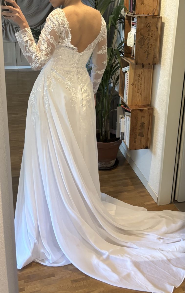 Vestiti: Robe de mariée  – Nuovo (secondo la descrizione) da Vevey venduto da nis_nj5p 3