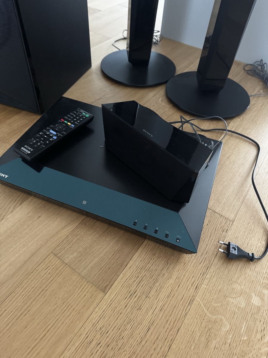 Sony Home Cinema: Sony Blu-ray Disc / DVD Home Theatre System BDV-E4100 – Usato da Adliswil venduto da nat_g5d6 1