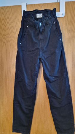 Schicke, schwarze  Denim Collection Tally Weijl Hose Gr.32
