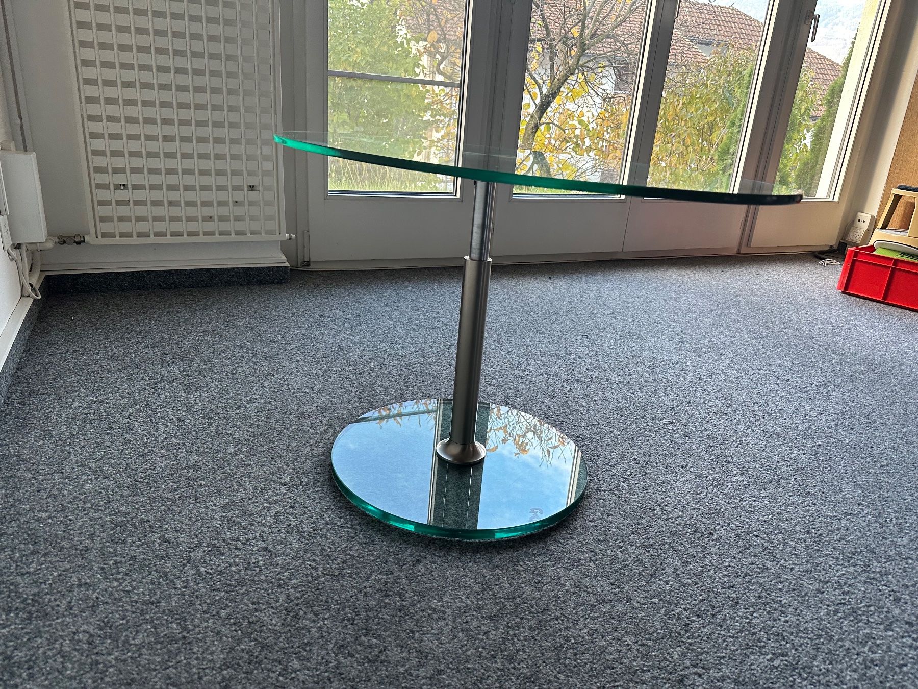 Tische: Ovaler Salontisch – Gebraucht aus Mauren von SB1606 1