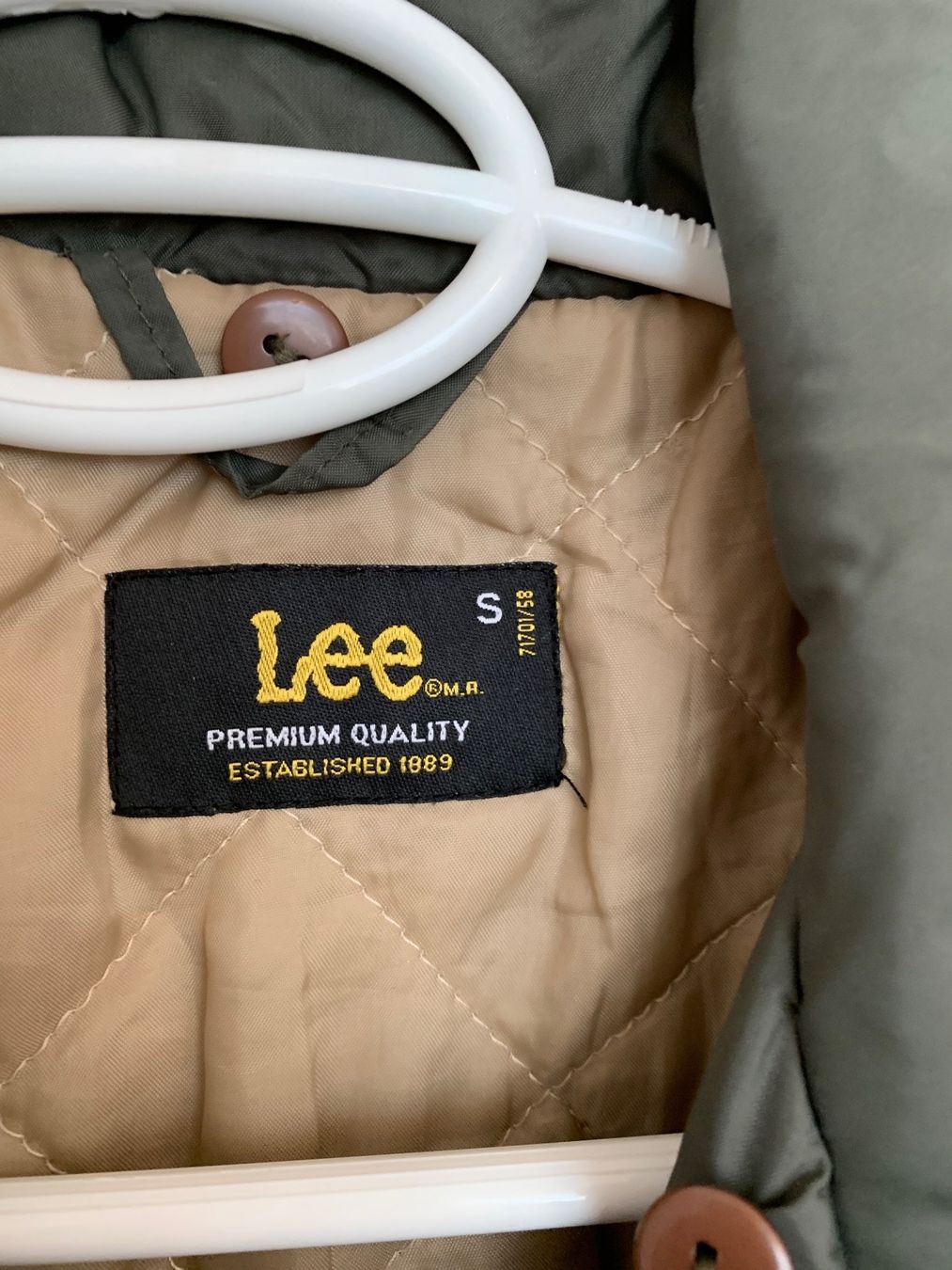 Lee Giacche: Lee Jacke Oliv Grün Gr. S – Usato da Fislisbach venduto da KolibriSecondhand 1
