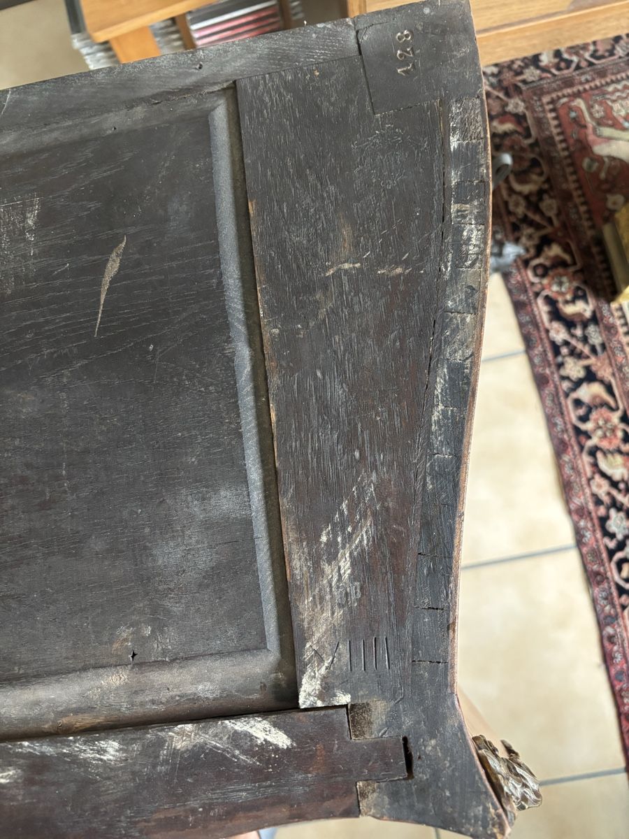 Cassettiere: Commode ancienne marquetée, dessus marbre, style Louis XV – Usato da Buttes venduto da ButtA15 1