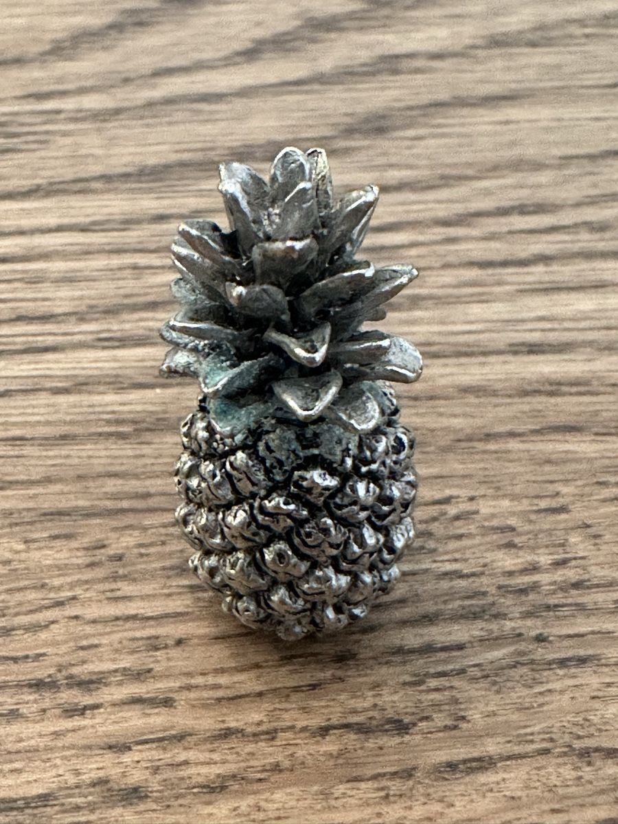 Figuren: Kleine Ananas aus Zinn – Gebraucht aus Zürich von yvonne.knoblauch 1