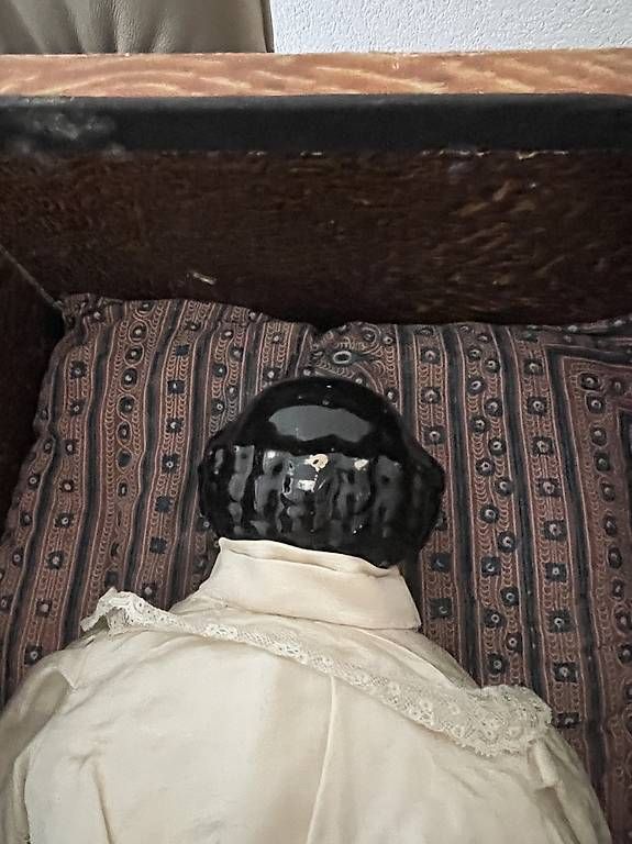 Bambole: Antike Porzellan Puppe mit Truhe – Usato da Schaffhausen venduto da stregina 3