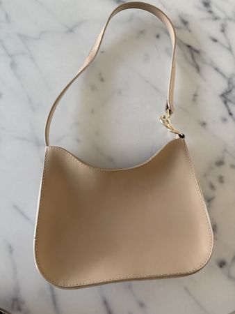 Elegante Handtasche in Beige - Perfekt für den Sommer!