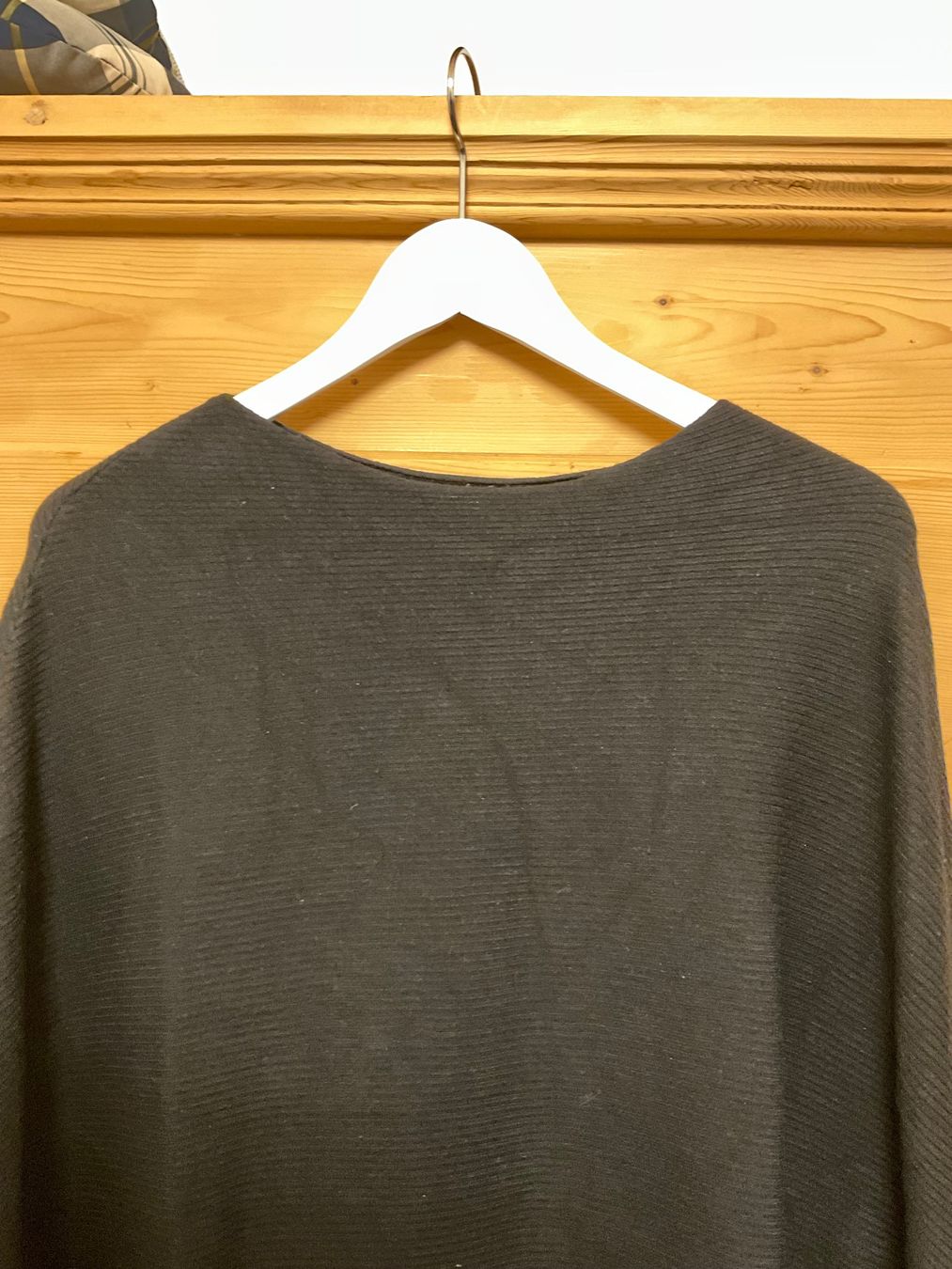 Maglioni & Felpe: Pullover schwarz Strick Grösse 40 / 42 – Usato da Scuol venduto da Lotus2020 2