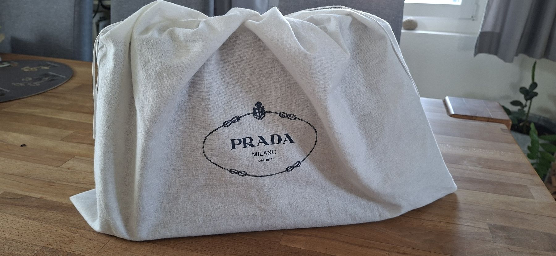 Prada Sacs femmes: PRADA Saffiano Original – Neuf avec emballage d'origine à Niederoenz par bicicum 1