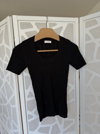 Sandro Paris Stricktop – Schwarz – Kurzarm – Feinripp