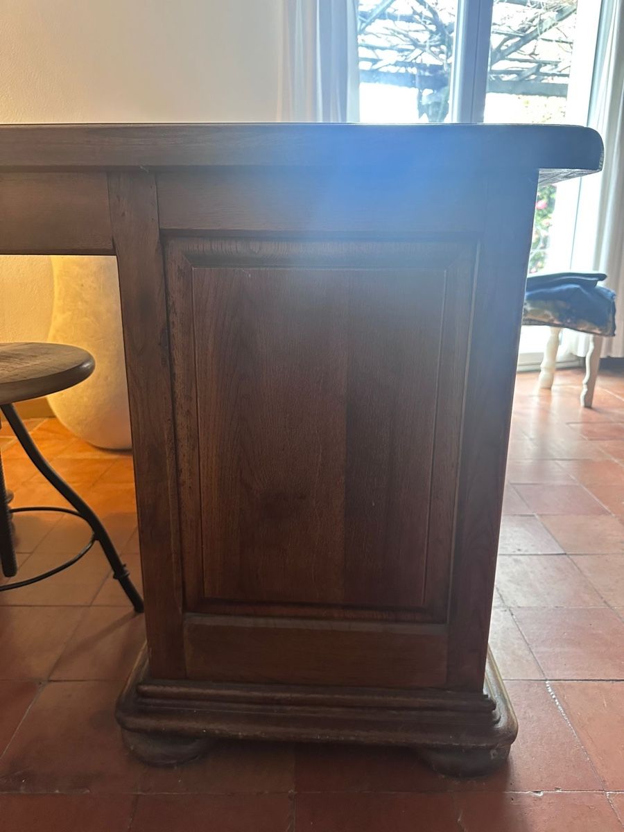 Scrivanie: Solid Wood Desk – Classic Style – Usato da Zürich venduto da fms_k9g9 2