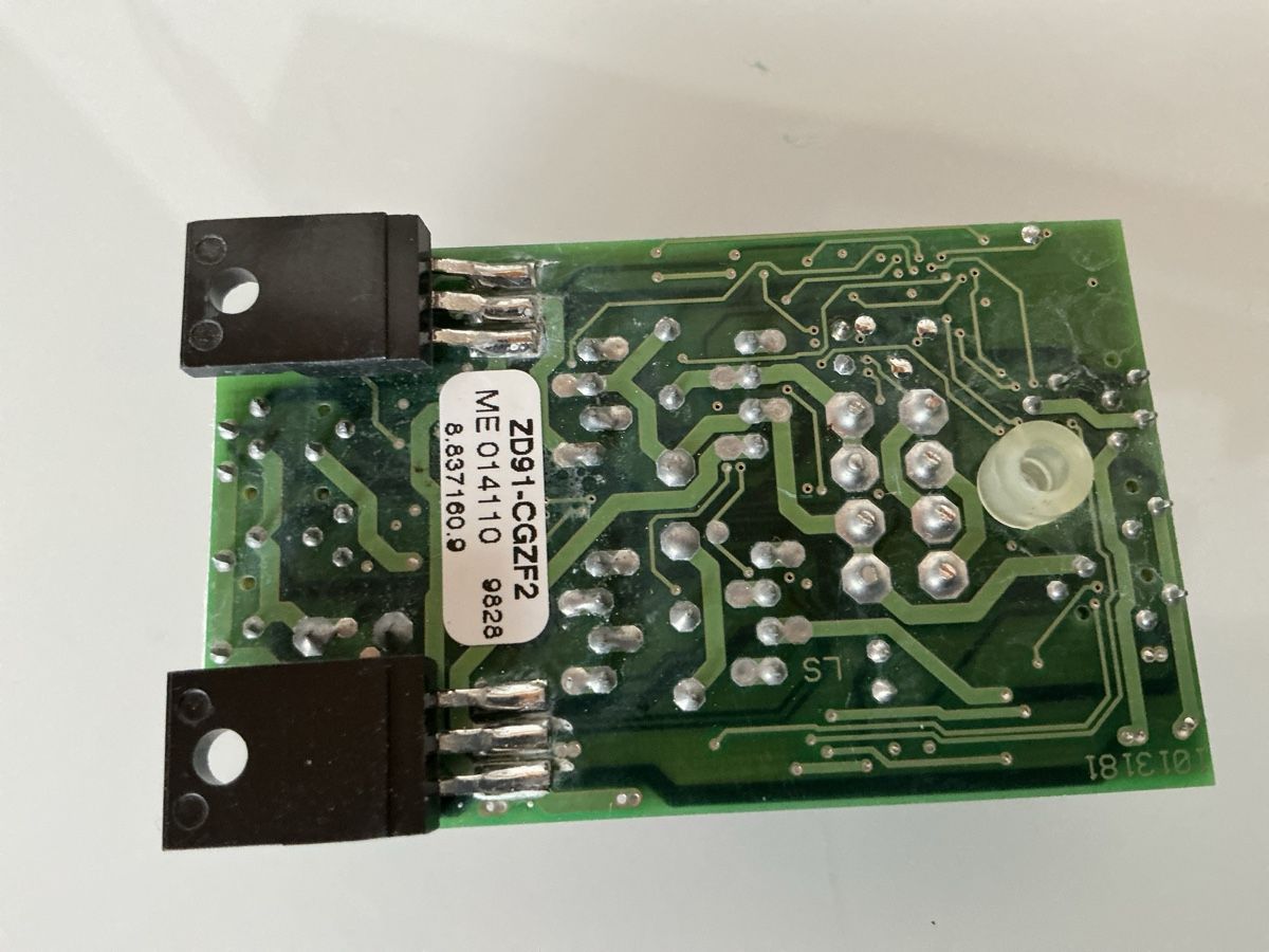 LGB Modelleisenbahnen: OnBoard digital Decoder LGB ZD91-CGZF2 ME 014110 gebraucht – Gebraucht aus Wängi von Madella 1