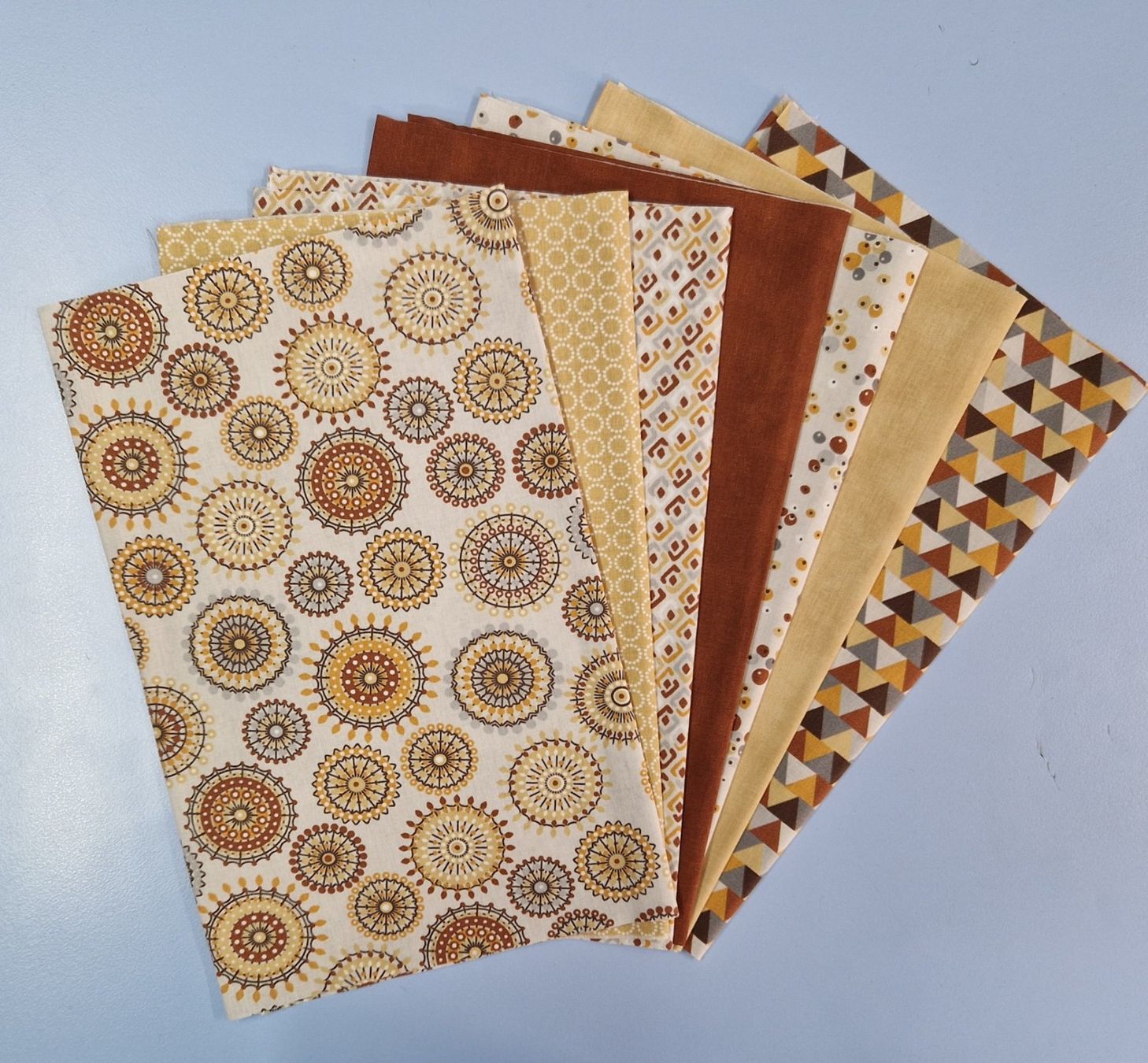 Stoffe: Tissus Patchwork d'automne, 7 pièces, motif divers Couleurs – Neu und originalverpackt aus St-Imier von goodber 1