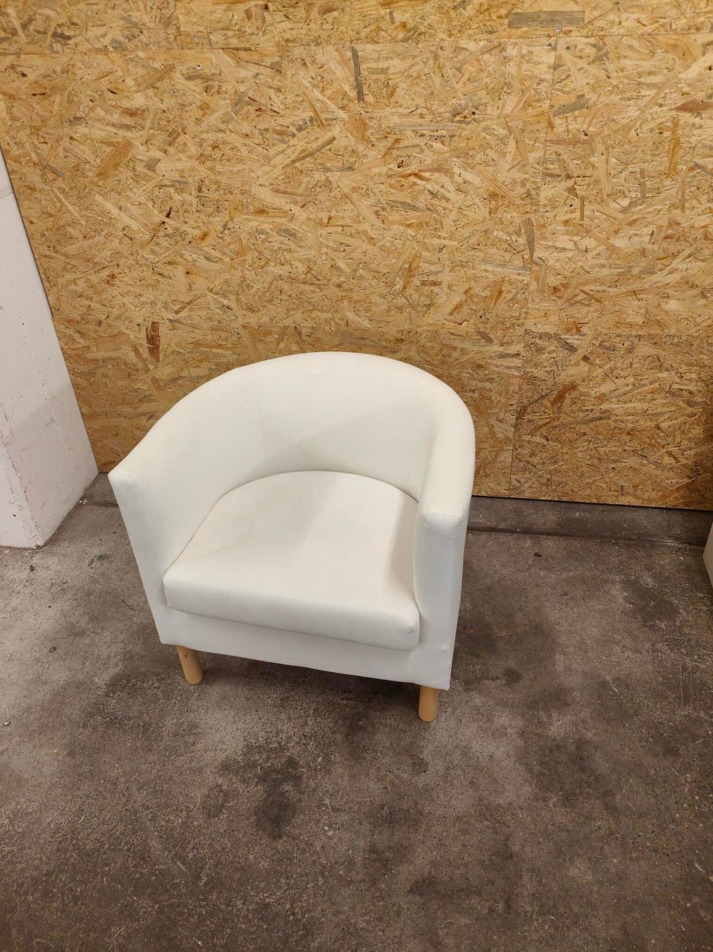 Ikea Sessel: Sessel weiss – Gebraucht aus Trimbach von Tripoli_Trimbach