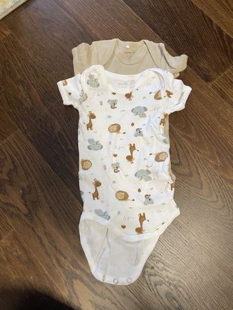 Baby bodies short sleeves 4-6m new
