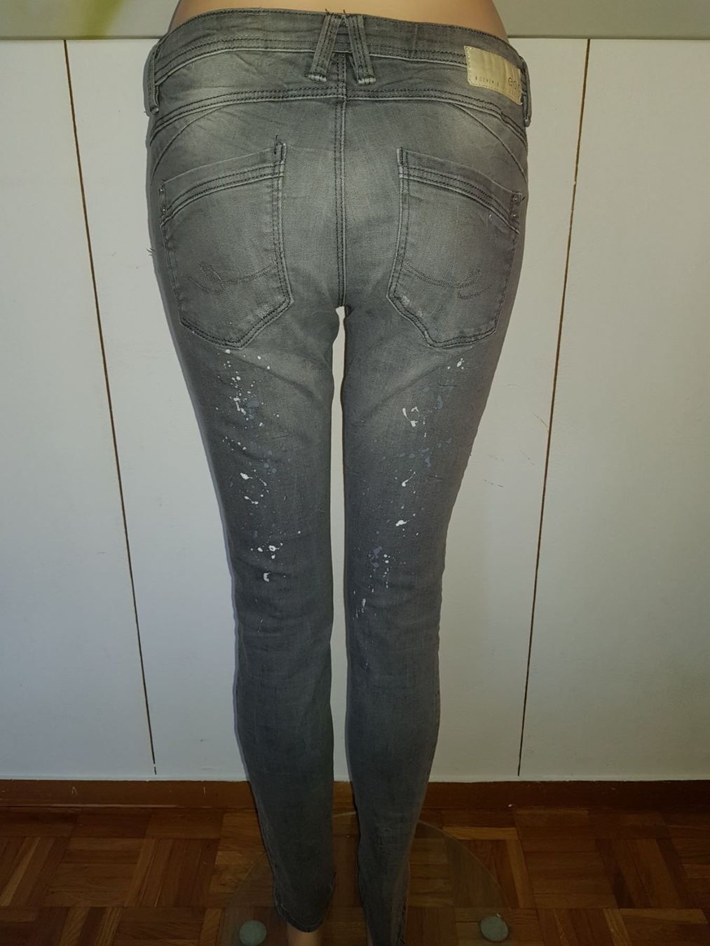 Esprit Jeans: Jeans ESPRIT  Taille/Grosse  W 29 L 32 – Usato da Cossonay-ville venduto da Super-Price-Quality 5