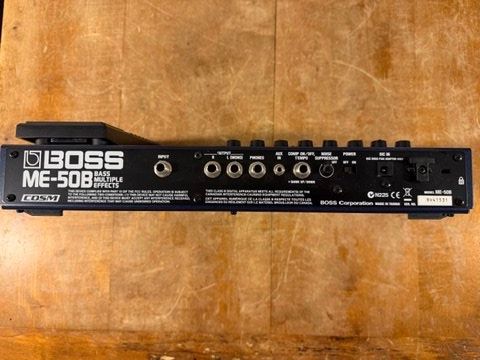 Boss Strumenti musicali: BOSS ME 50B Bass Multi Effects mit Netzteil – Usato da Wil SG venduto da Diomaiuta61 1