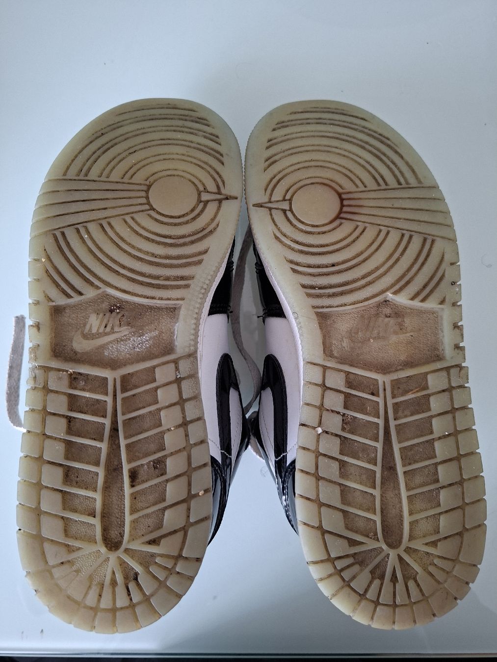 Jordan Damenschuhe: Jordan 1 Low, Noir et Blanc, Taille 37.5 – Gebraucht aus Renens VD von ser_j2fn 7
