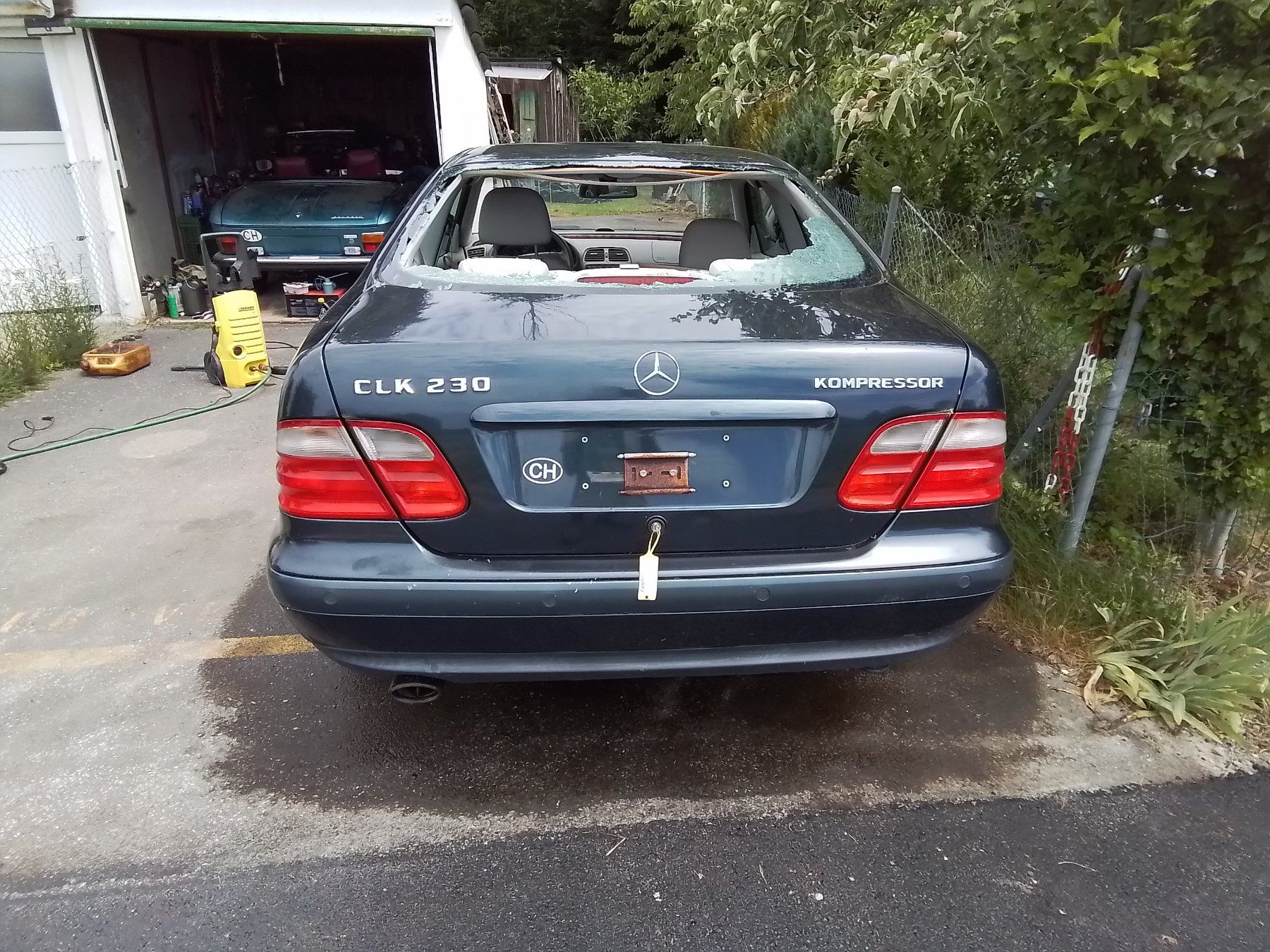 Mercedes-Benz Automobili: Mercedes clk 230 – Usato da Morrens VD venduto da senka 1