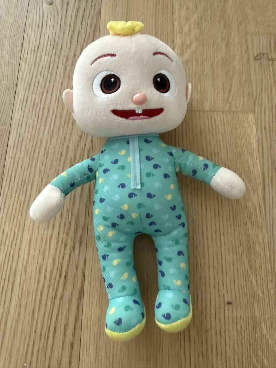 Giocattoli: Cocomelon JJ Doll & Puzzle Set. – Usato da Adliswil venduto da cla_9qpg 2
