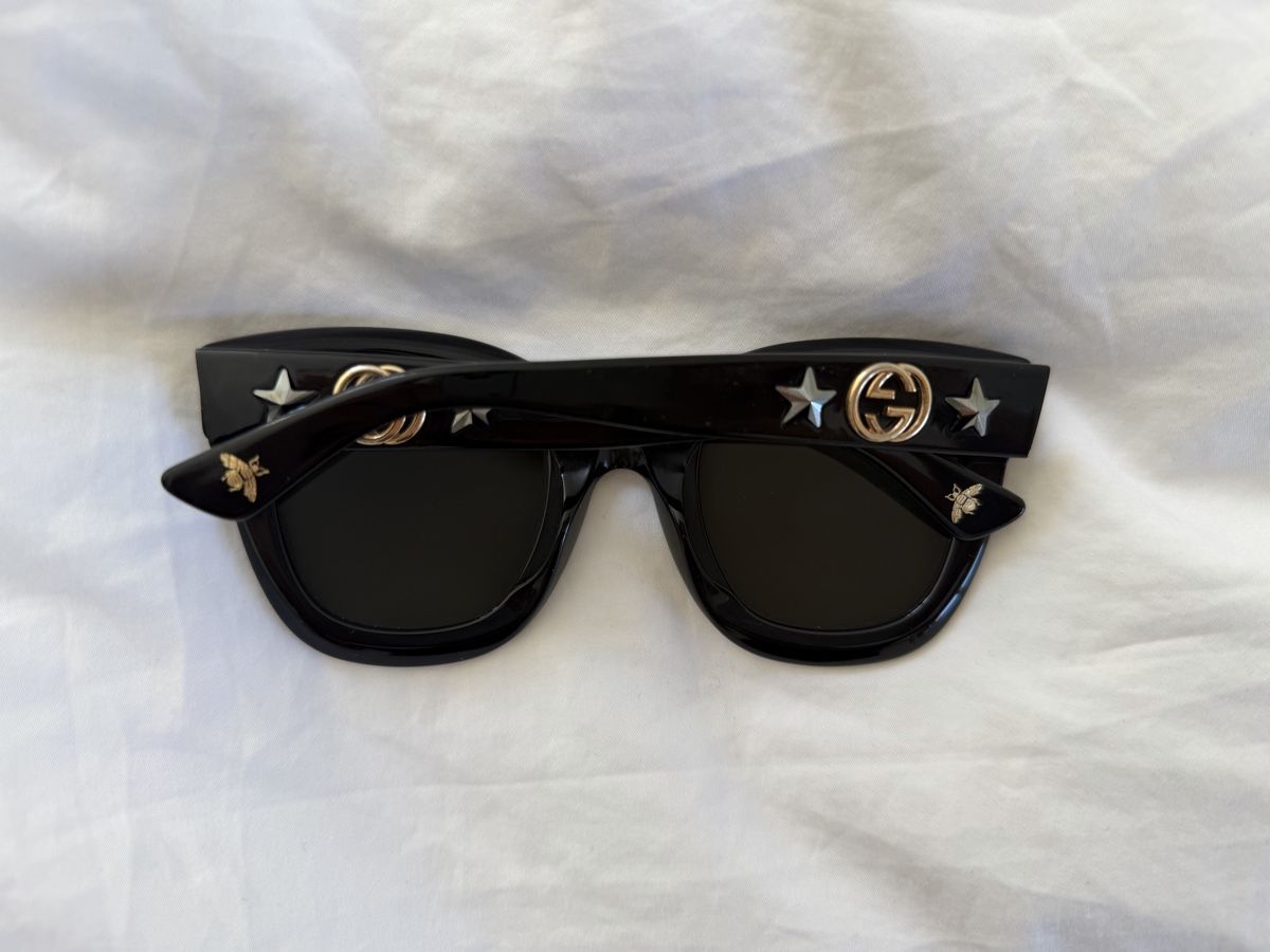 Gucci Lunettes & Verres: Elegant black sunglasses GUCCI – D'occasion à Uster par Monika_OB 1