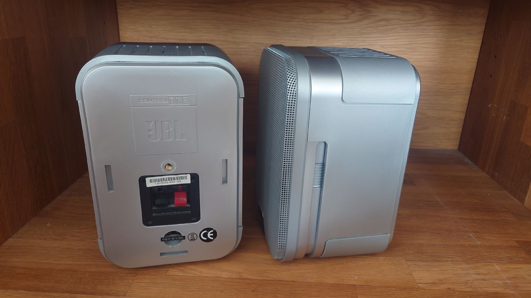 JBL Casse acustiche: JBL Control One Lautsprecher Silber gebraucht – Usato da Abtwil SG venduto da Ruwn 2