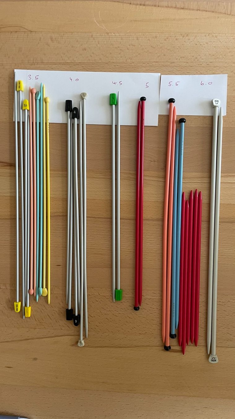 Ferri: Diverse Stricknadeln Sammlung, verschiedene Staerken – Usato da Pratteln venduto da suenneli51 1