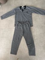 Graues Pyjamaset Grösse XL