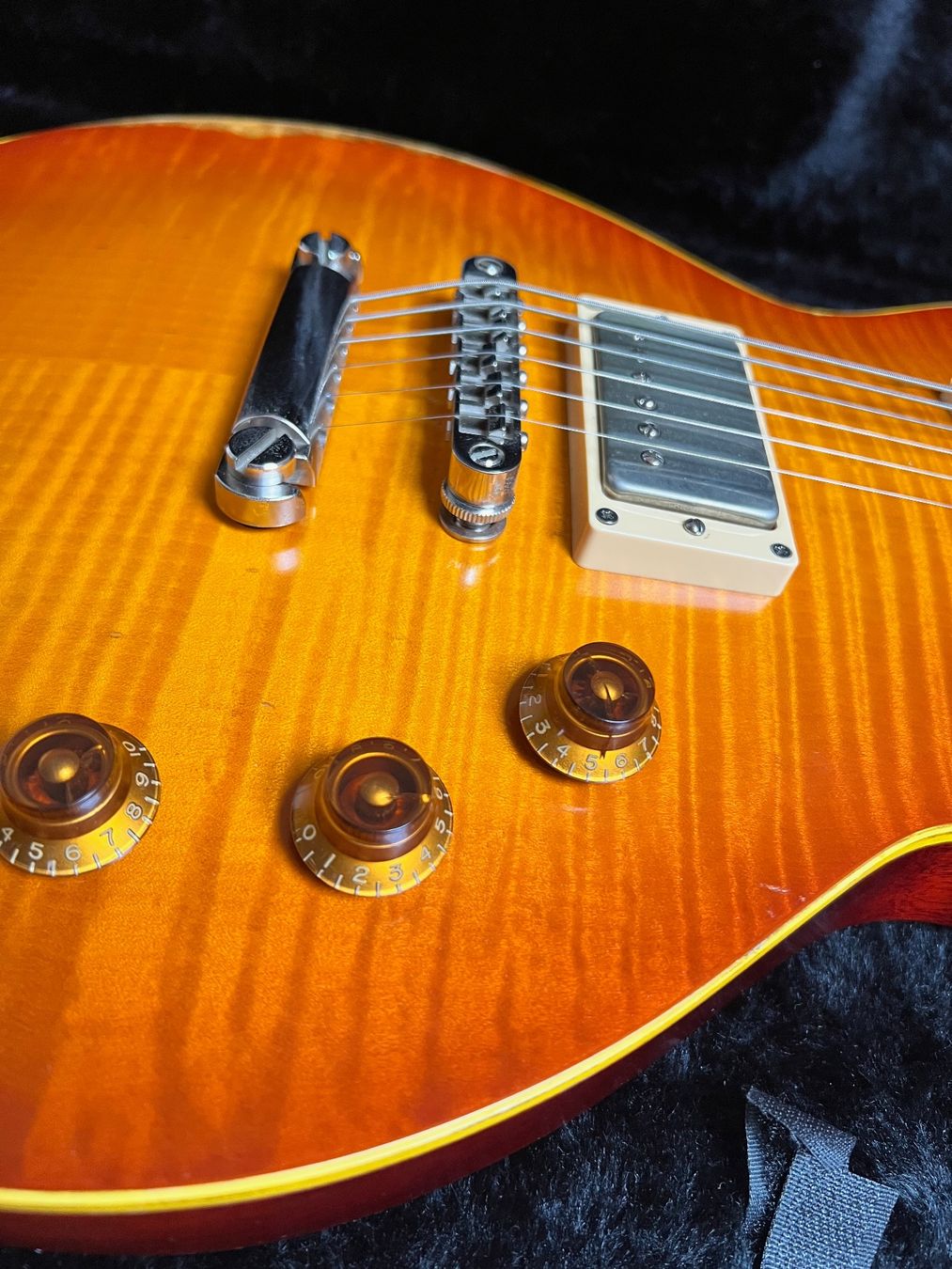 Esp Strumenti musicali: ESP Eclipse Japan Distressed Cherry Sunburst | Koffer | Top – Usato da Neunkirch venduto da F1986 4