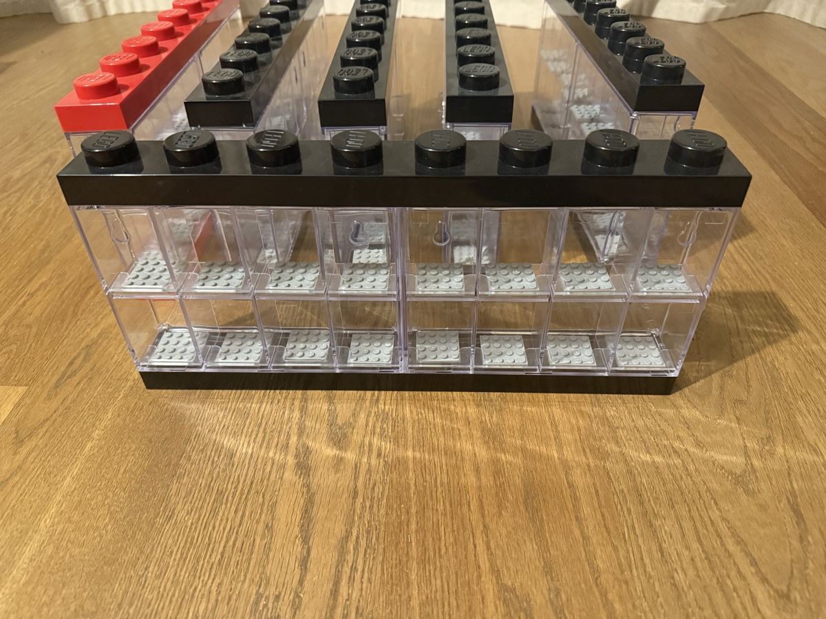 Lego Kit di costruzioni: 6 x Lego Minifigure Display Case – Usato da Zürich venduto da cpthamandeggs 1