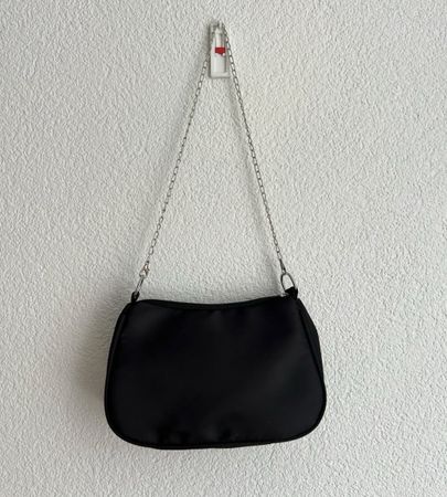 Schultertasche schwarz