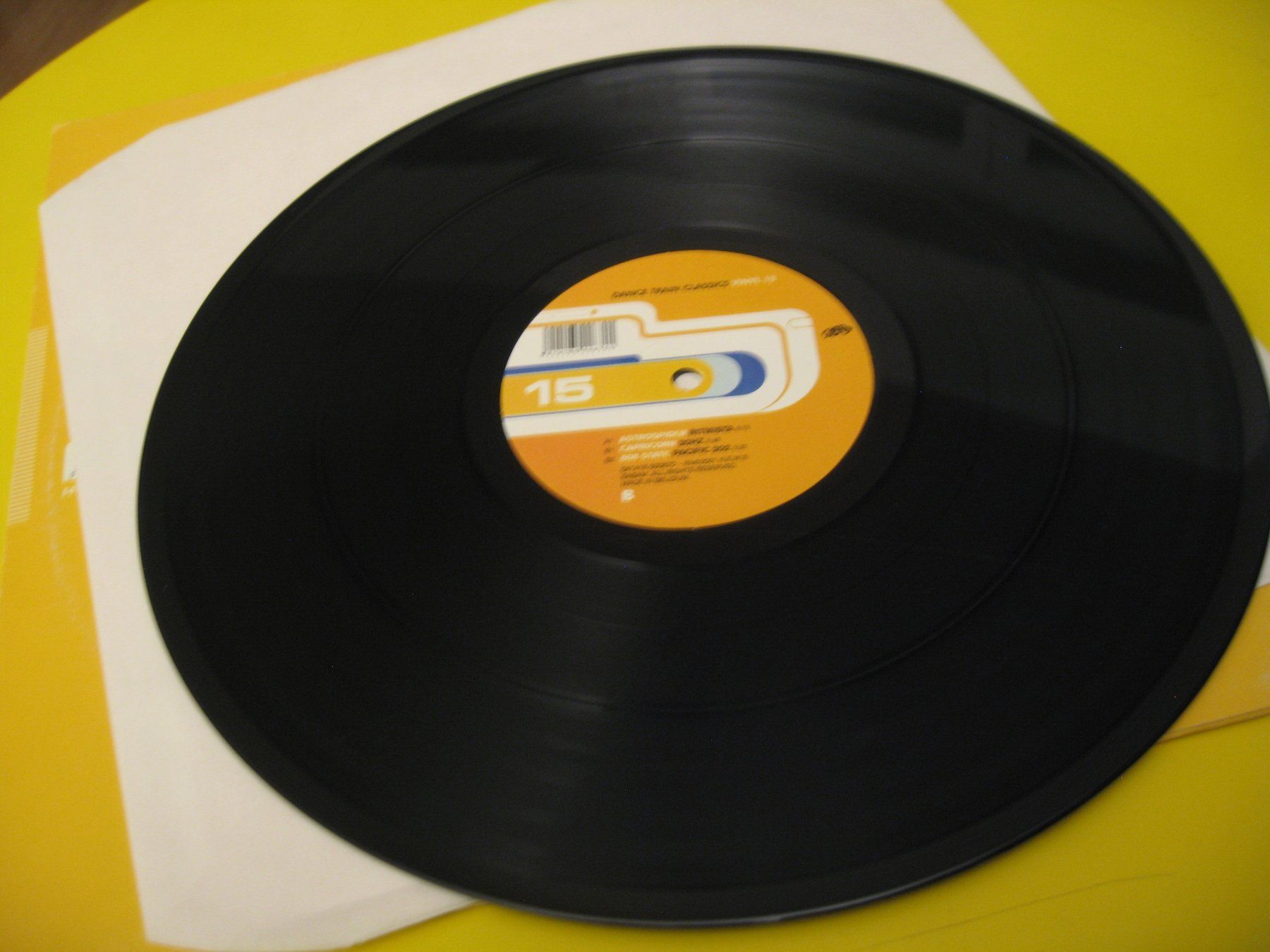 Dischi in vinile: Dance Train Classics 15 (808 State, Astrospider, Capricorn) – Usato da Zürich venduto da Hikikomori 3