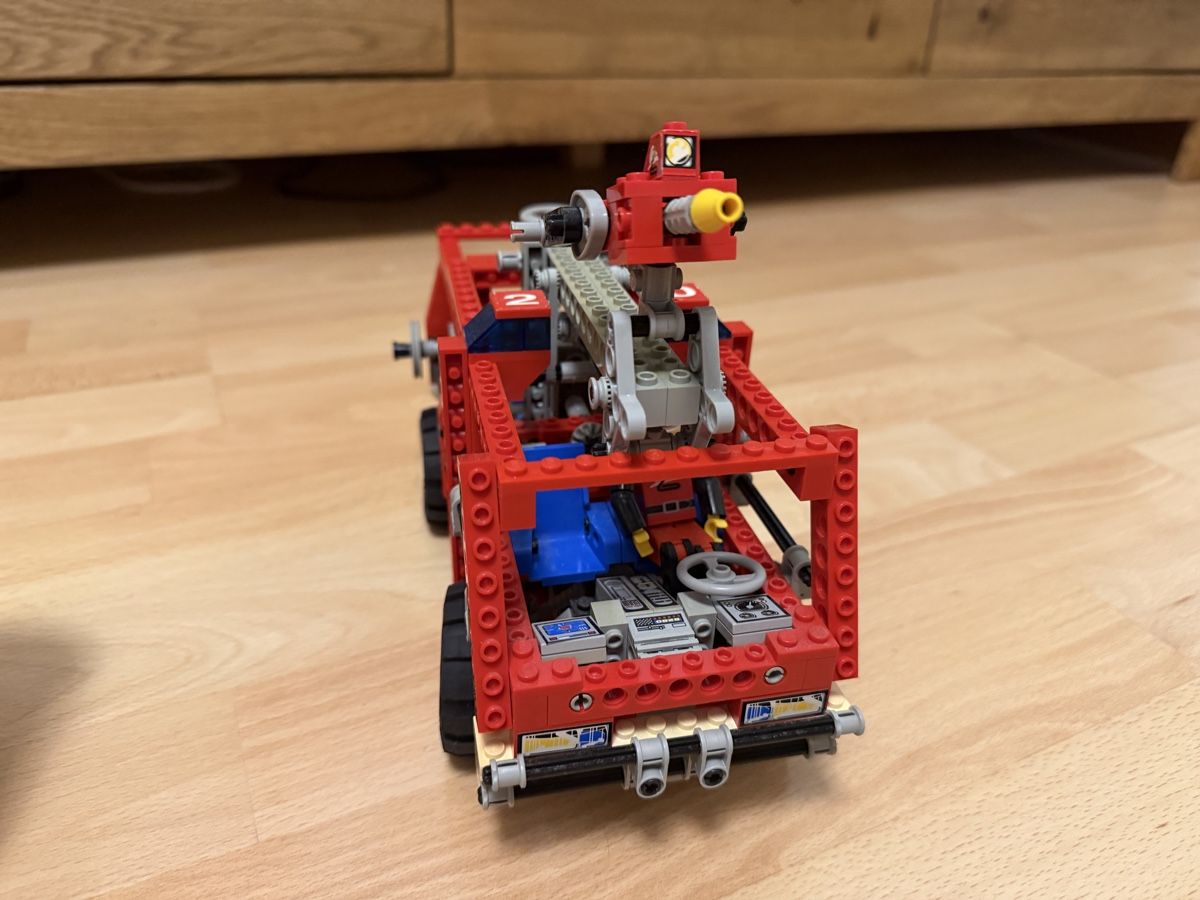 Lego Kit di costruzioni: LEGO Technic 8280 Fire Engine – Usato da Mirchel venduto da Hilal1994 1