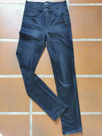 Angels Jeans; schwarze Jeans Gr. 36 / Modell Cici Strass
