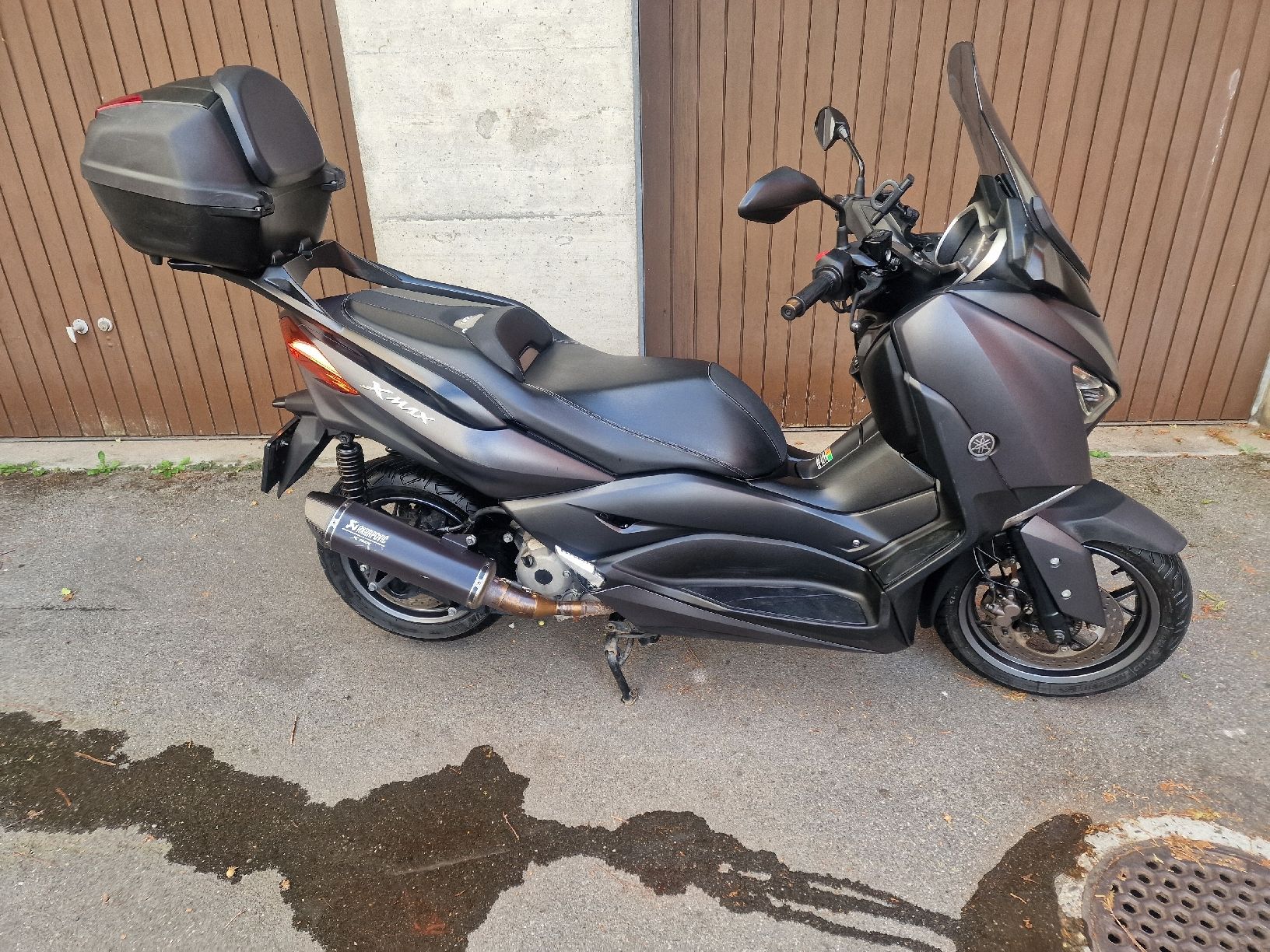 Yamaha Scooter: Yamaha XMAX 300 2019 – Usato da Steffisburg venduto da ner_x5lt 2