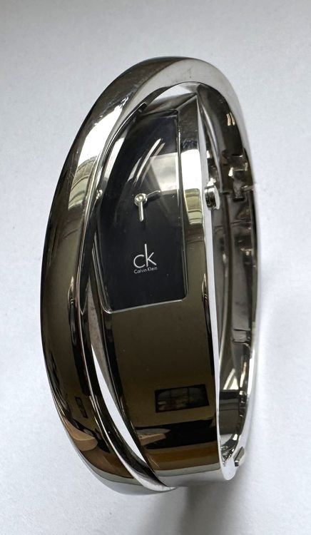 Elegante Calvin Klein Damenuhr K2J23102 Edelstahl Spange 1