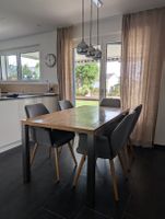 Esstisch mit 5 Stühlen